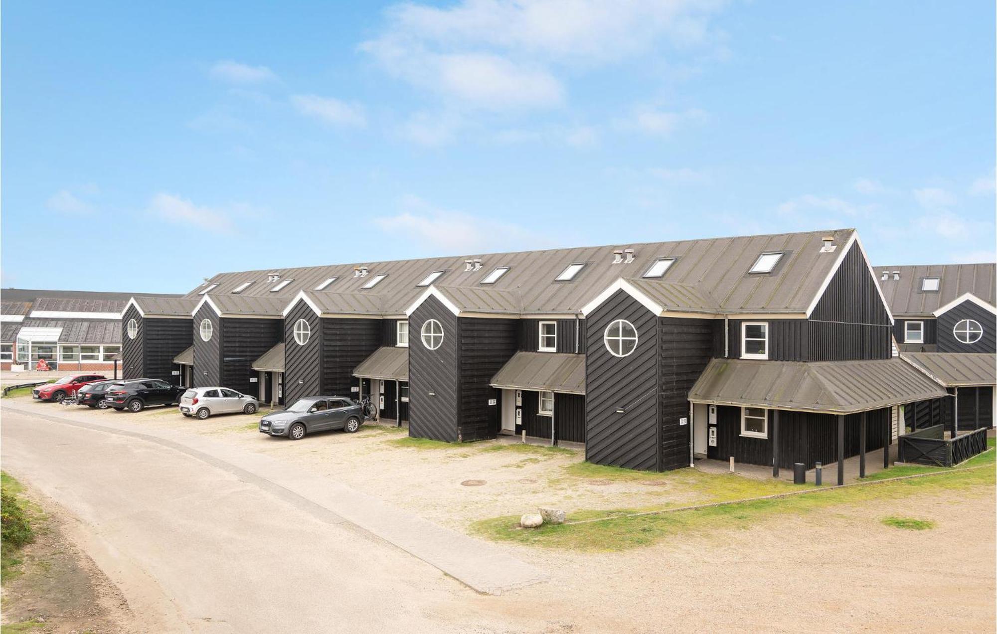 Fanø Lejl, 219 St, 아파트 외부 사진